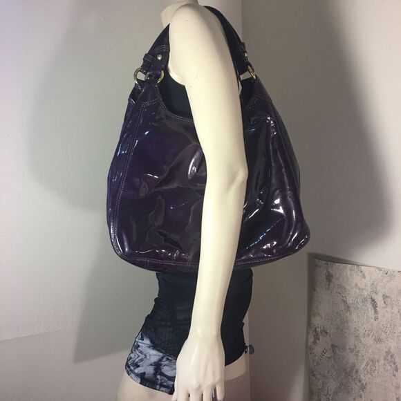Purple Patent Leather Coach Maggie Bag - Picture 13 of 16